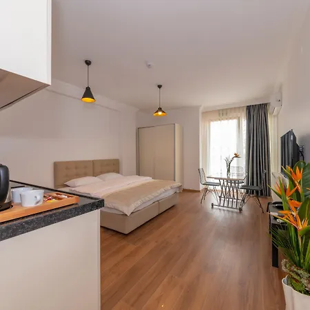 Hotel apartamentowy Joy 4*