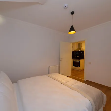 Joy Hotel apartamentowy 4*
