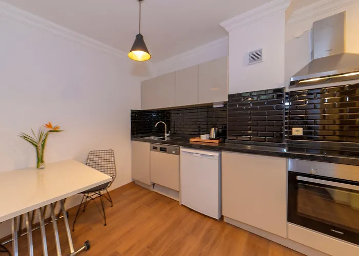 Joy 아파트호텔 4*